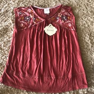Knox Rose shirt size Medium. New with tags.